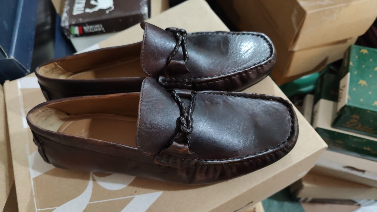 SHOES